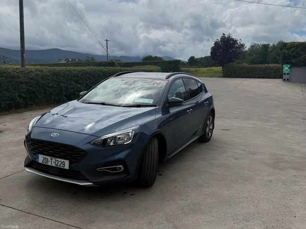 Ford Focus Hatchback, Diesel, 2020, Blue