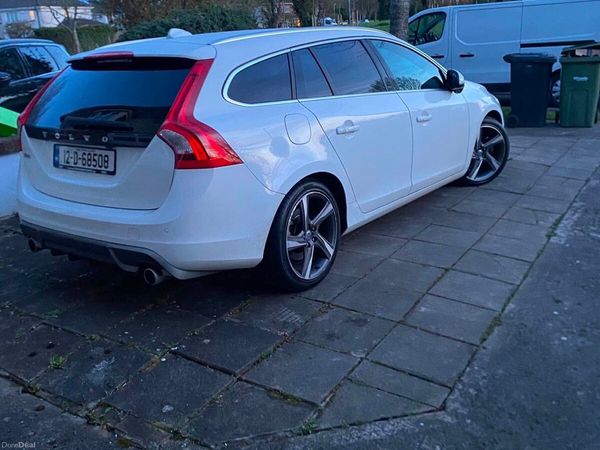 Volvo V60 Estate, Petrol, 2012, White