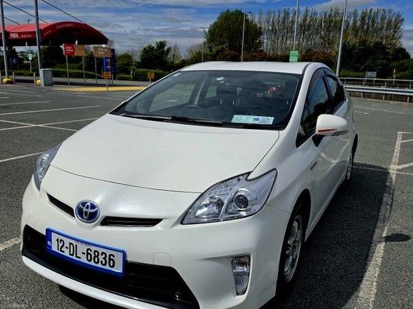 Toyota Prius Hatchback, Petrol Hybrid, 2012, White