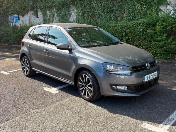 Volkswagen Polo Hatchback, Petrol, 2013, Grey