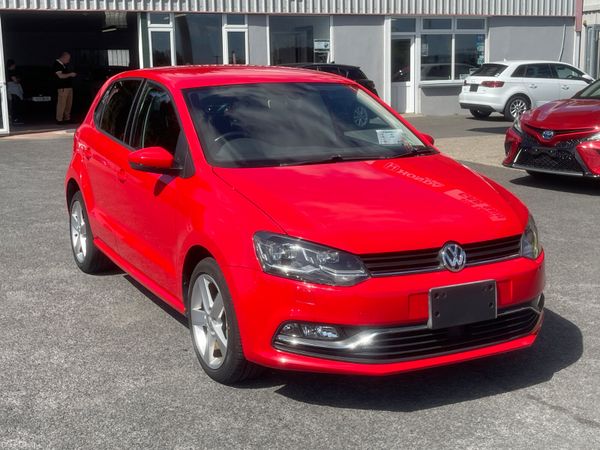 Volkswagen Polo Hatchback, Petrol, 2016, Red