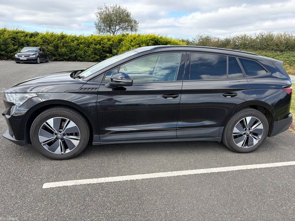 Skoda Enyaq Estate/Jeep, Electric, 2023, Black