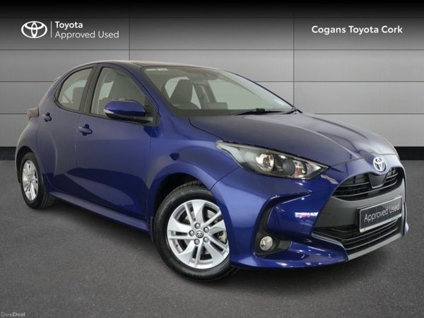 Toyota Yaris Hatchback, Petrol Hybrid, 2023, Blue