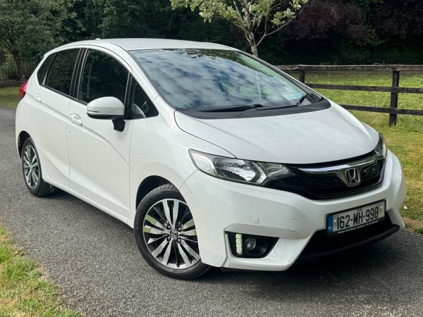 Honda Jazz Hatchback, Petrol, 2016, White