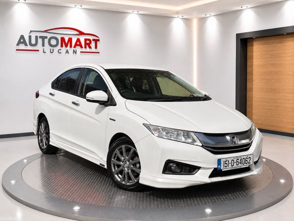 Honda Grace Saloon, Petrol Hybrid, 2015, White