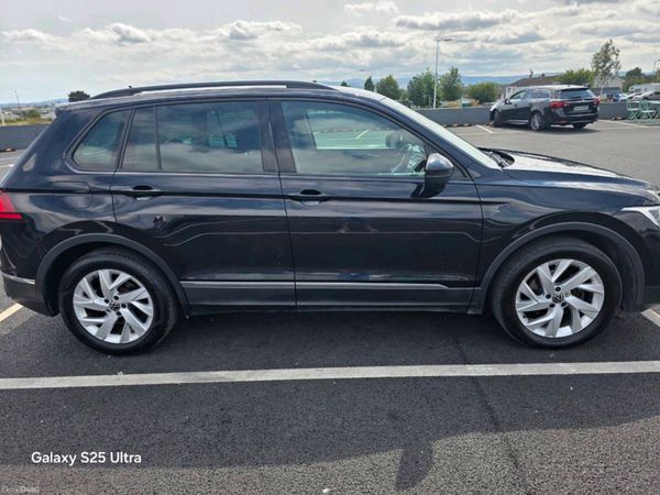 Volkswagen Tiguan SUV, Diesel, 2021, Black