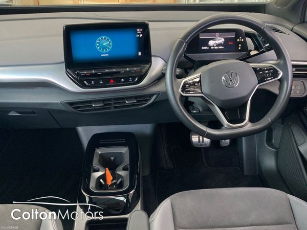 Volkswagen ID.4 Hatchback, Electric, 2023, Grey