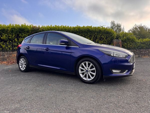 Ford Focus Hatchback, Diesel, 2017, Blue