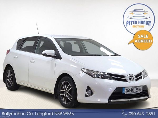 Toyota Auris Hatchback, Diesel, 2015, White