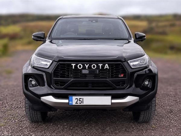 Toyota Hilux Pick Up, Diesel, 2025, Black