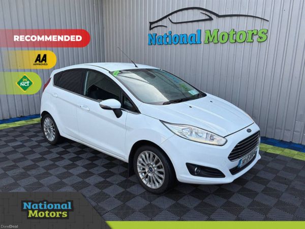 Ford Fiesta Hatchback, Petrol, 2014, White