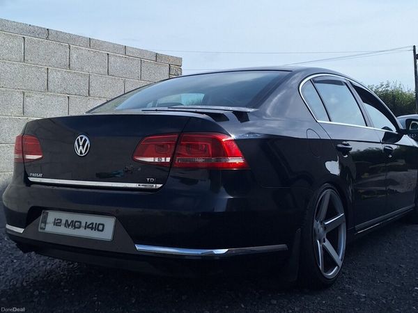Volkswagen Passat Saloon, Diesel, 2012, Black