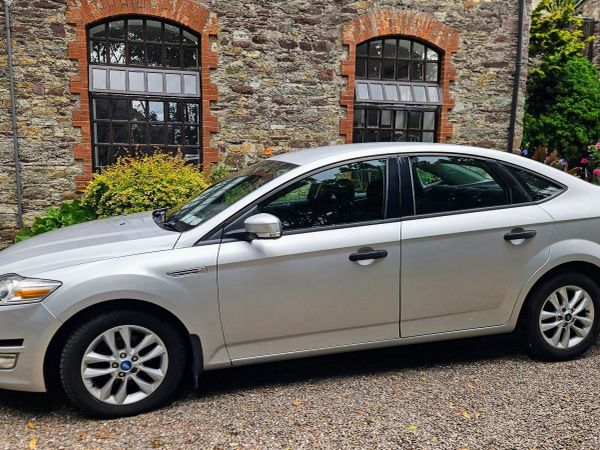 Ford Mondeo Saloon, Diesel, 2013, Silver