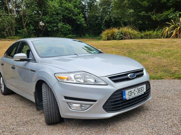 Ford Mondeo Saloon, Diesel, 2013, Silver