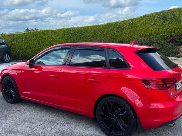 Audi A3 Hatchback, Diesel, 2015, Red