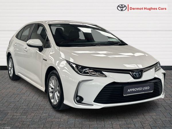 Toyota Corolla Saloon, Petrol Hybrid, 2022, White