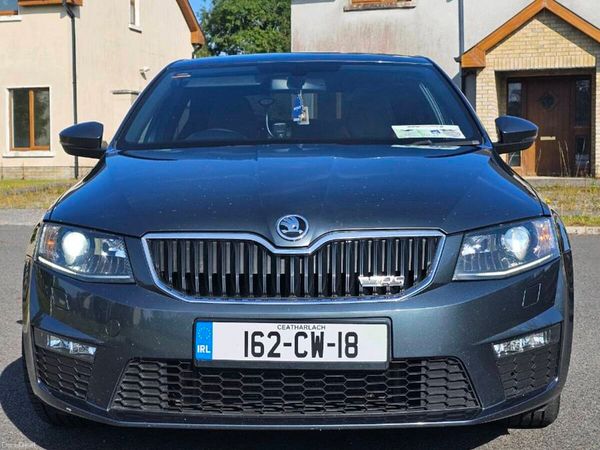Skoda Octavia Saloon, Diesel, 2016, Grey