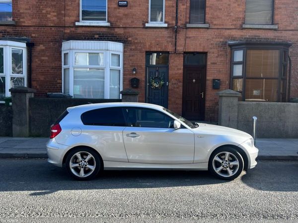 BMW 1-Series Hatchback, Petrol, 2010, Silver