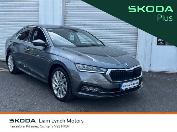 Skoda Octavia Saloon, Diesel, 2023, Grey