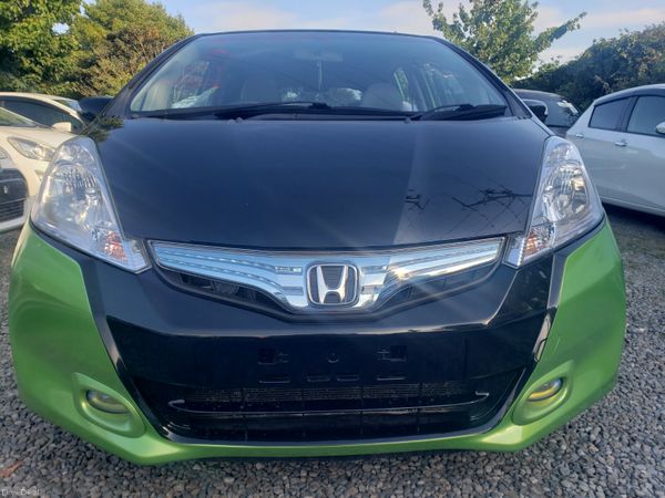 Honda Fit Hatchback, Petrol Hybrid, 2011, Green
