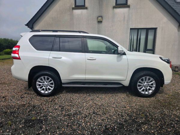 Toyota Land Cruiser SUV, Diesel, 2016, White