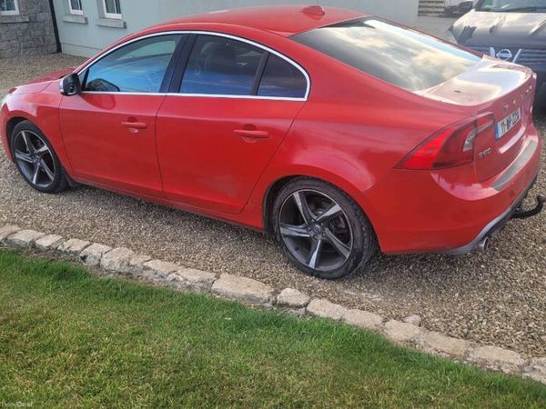 Volvo S60 Saloon, Diesel, 2011, Red