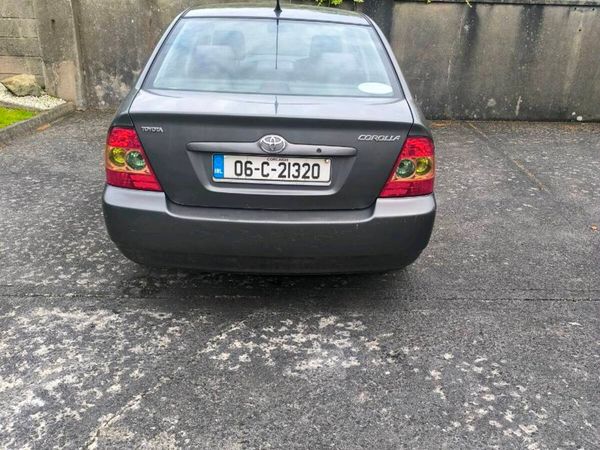 Toyota Corolla Saloon, Petrol, 2006, Grey