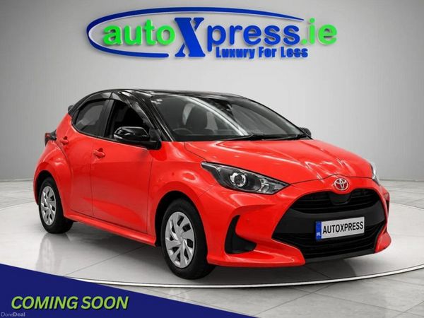 Toyota Yaris Hatchback, Petrol, 2021, Red