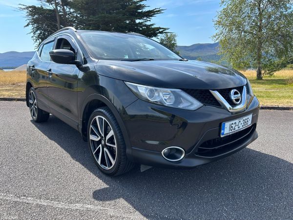 Nissan Qashqai Hatchback, Diesel, 2016, Black