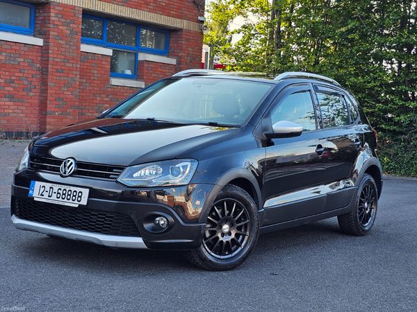 Volkswagen Polo Hatchback, Petrol, 2012, Black