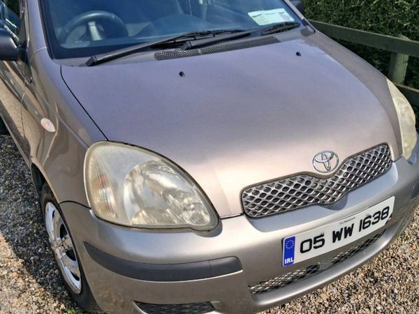 Toyota Yaris Hatchback, Petrol, 2005, Grey