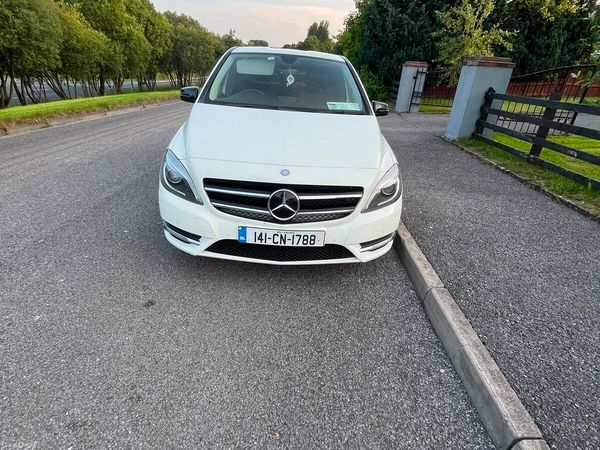 Mercedes-Benz B-Class MPV, Diesel, 2014, White