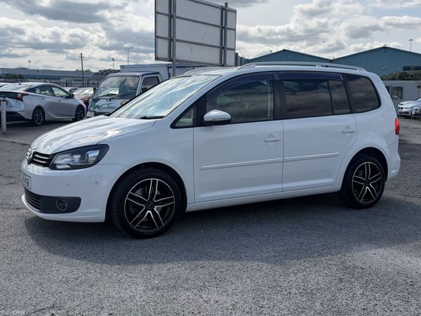 Volkswagen Touran MPV, Petrol, 2013, White