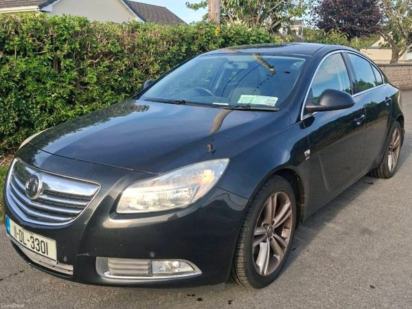 Vauxhall Insignia Hatchback, Diesel, 2011, Black