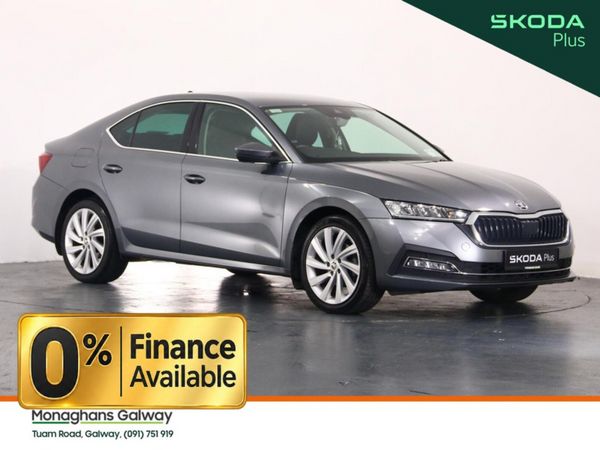 Skoda Octavia Hatchback, Diesel, 2023, Grey