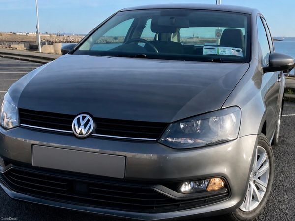 Volkswagen Polo Hatchback, Petrol, 2016, Grey