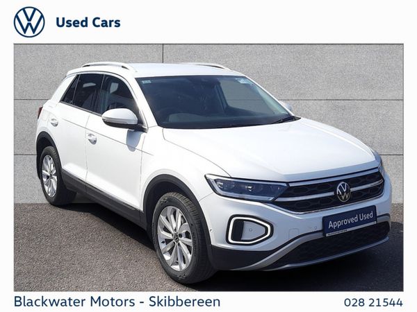Volkswagen T-Roc SUV, Diesel, 2023, White