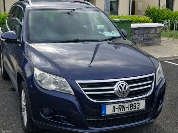Volkswagen Tiguan SUV, Diesel, 2011, Blue