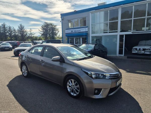 Toyota Corolla Saloon, Diesel, 2017, Brown