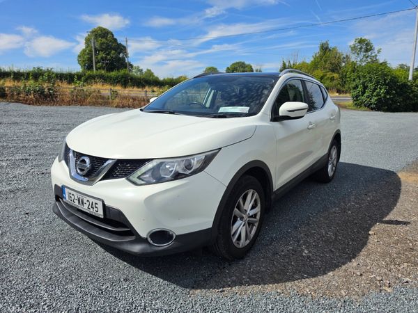Nissan Qashqai Hatchback, Petrol, 2016, White