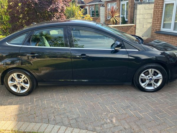 Ford Focus Saloon, Diesel, 2012, Black