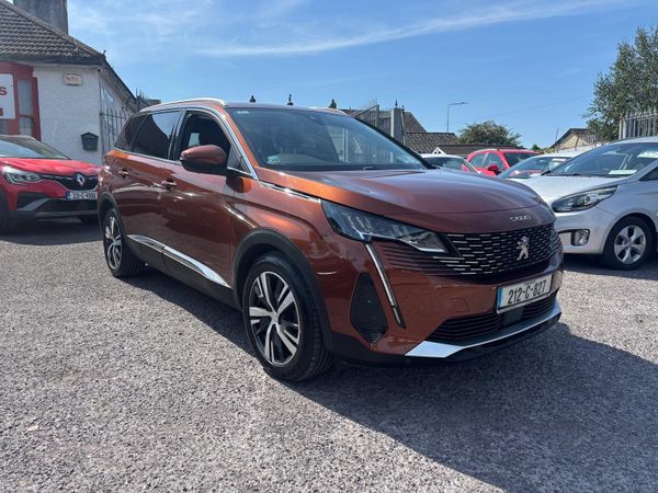 Peugeot 5008 MPV, Diesel, 2021, Brown