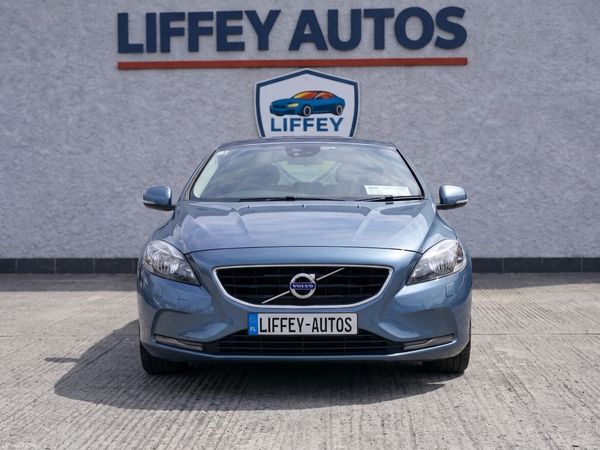 Volvo V40 Hatchback, Petrol, 2013, Blue