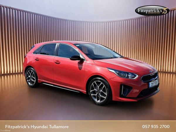 Kia Ceed Hatchback, Petrol, 2021, Red