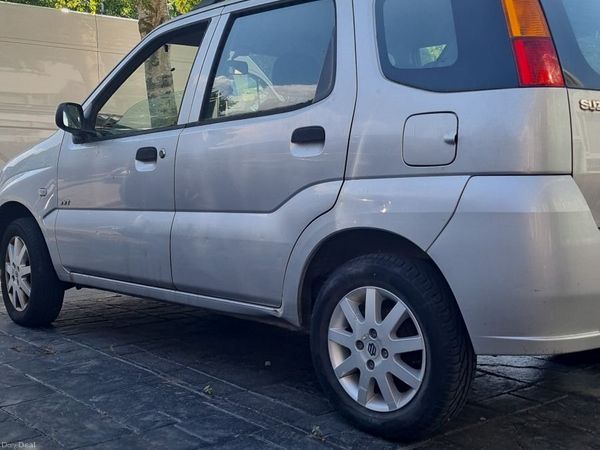 Suzuki Ignis Hatchback, Petrol, 2005, Silver