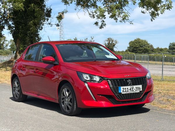Peugeot 208 Hatchback, Petrol, 2021, Red