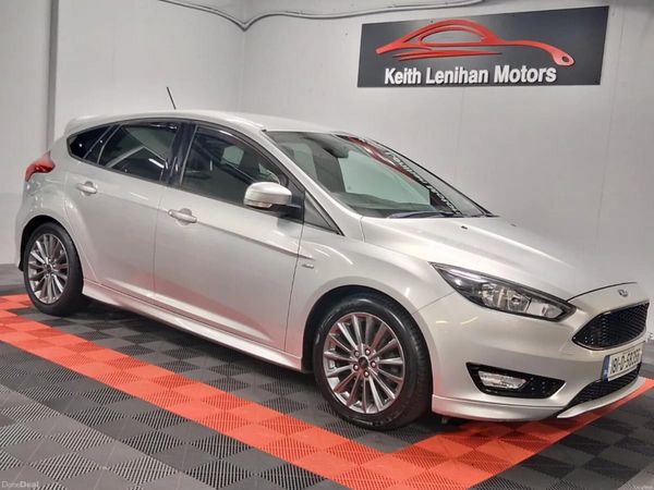 Ford Focus Hatchback, Petrol, 2018, Silver