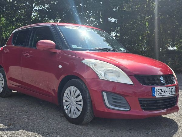 Suzuki Swift Hatchback, Petrol, 2015, Red