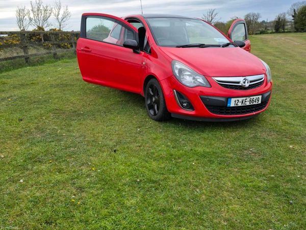 Vauxhall Corsa Hatchback, Petrol, 2012, Red