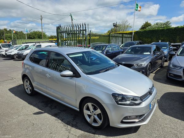 Volkswagen Polo Hatchback, Diesel, 2015, Silver